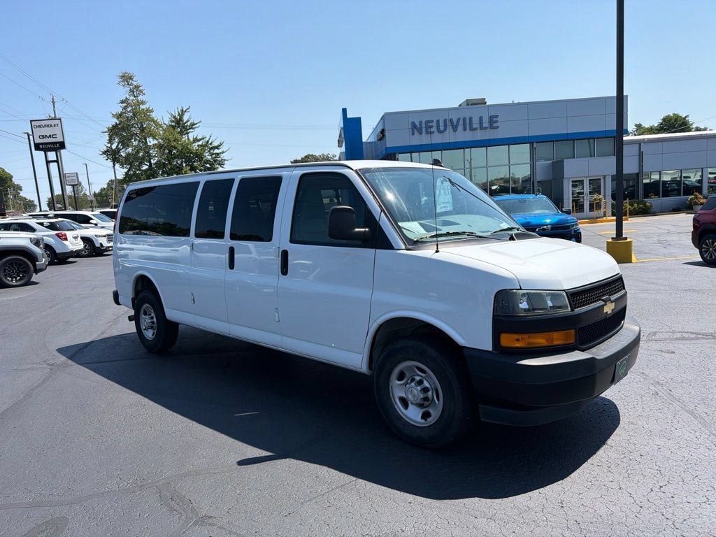 2023 Chevrolet Express Passenger 3500 — side profile view