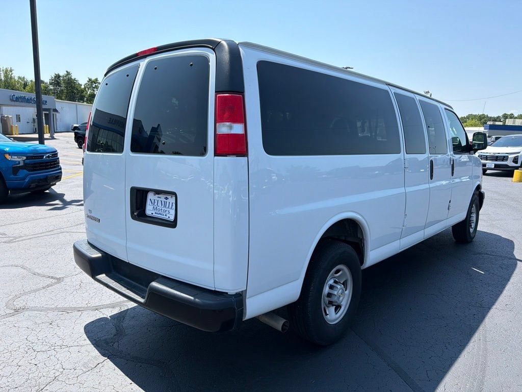 2023 Chevrolet Express Passenger 3500 — detail view